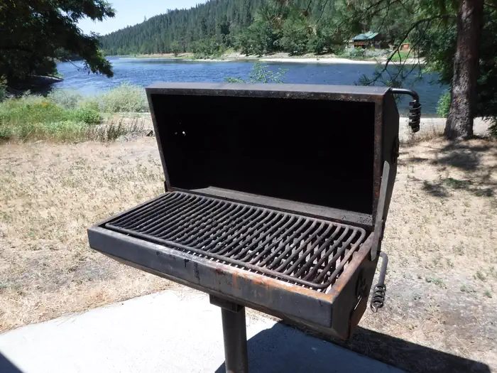 One of two standing grills available for use at the large day use pavilion at Pink House Recreation Site