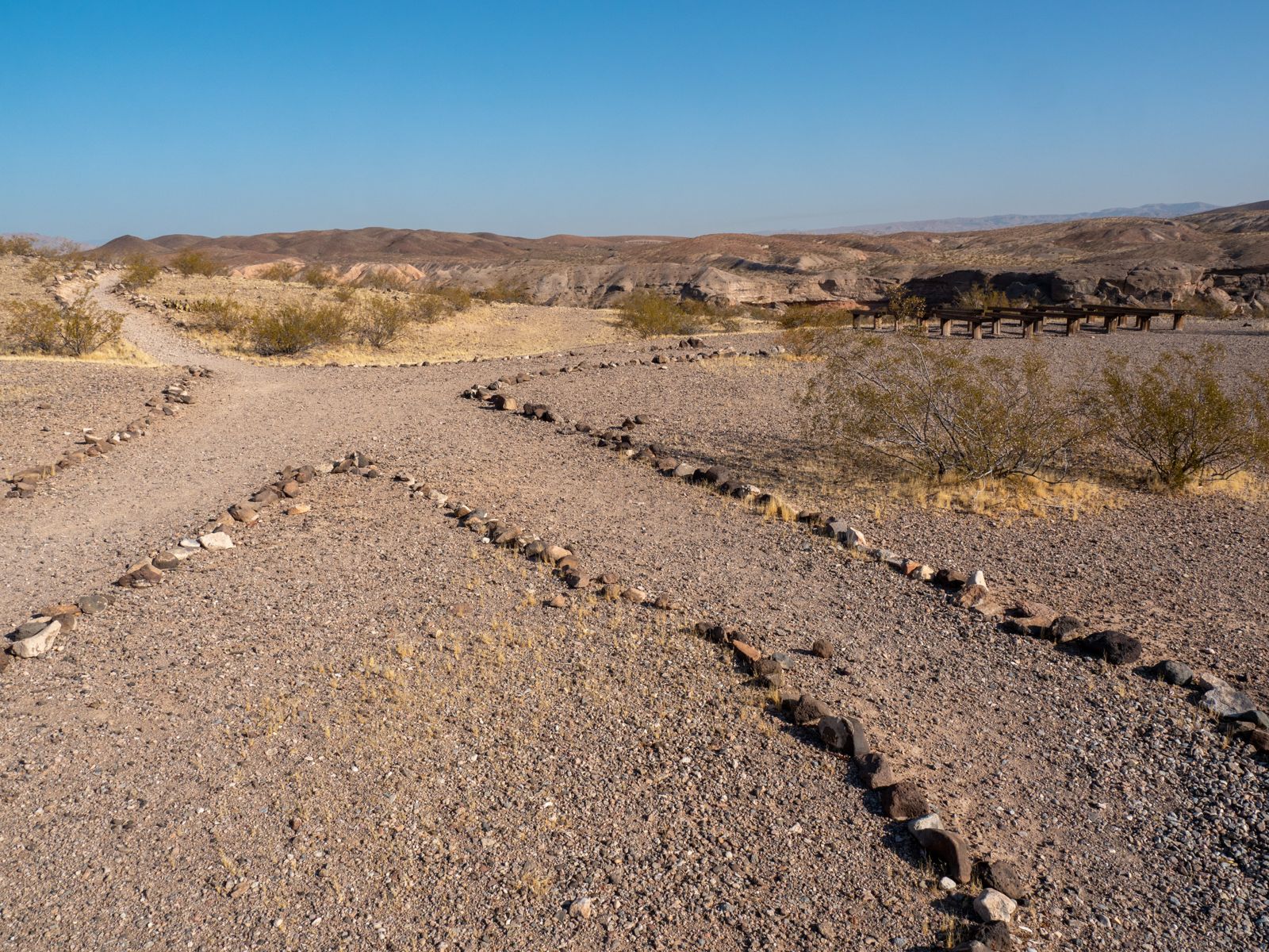 The Bluffs Trail trailhead inside Las Vegas Bay Campground