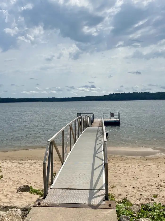 Boat ramp and curtesy dock located at Washington Irving South