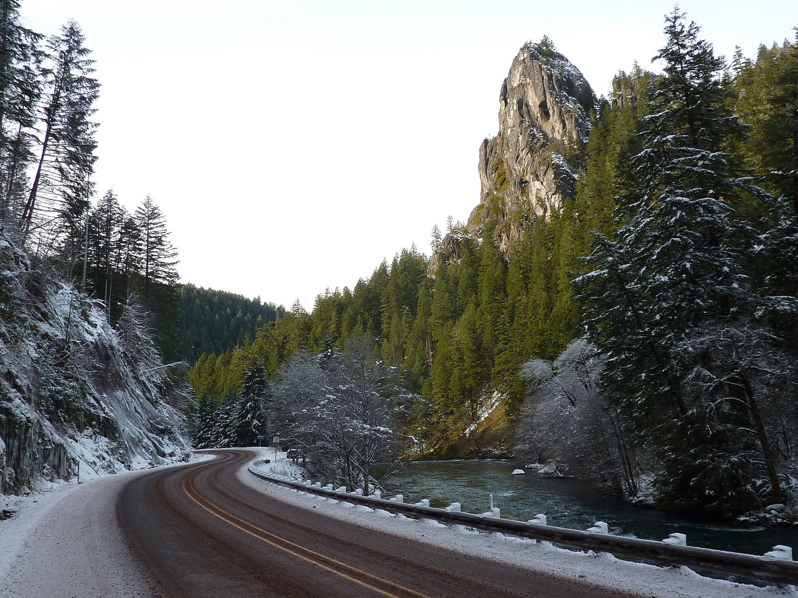 Eagle Rock above the North Umpqua Highway (OR 138) in winter