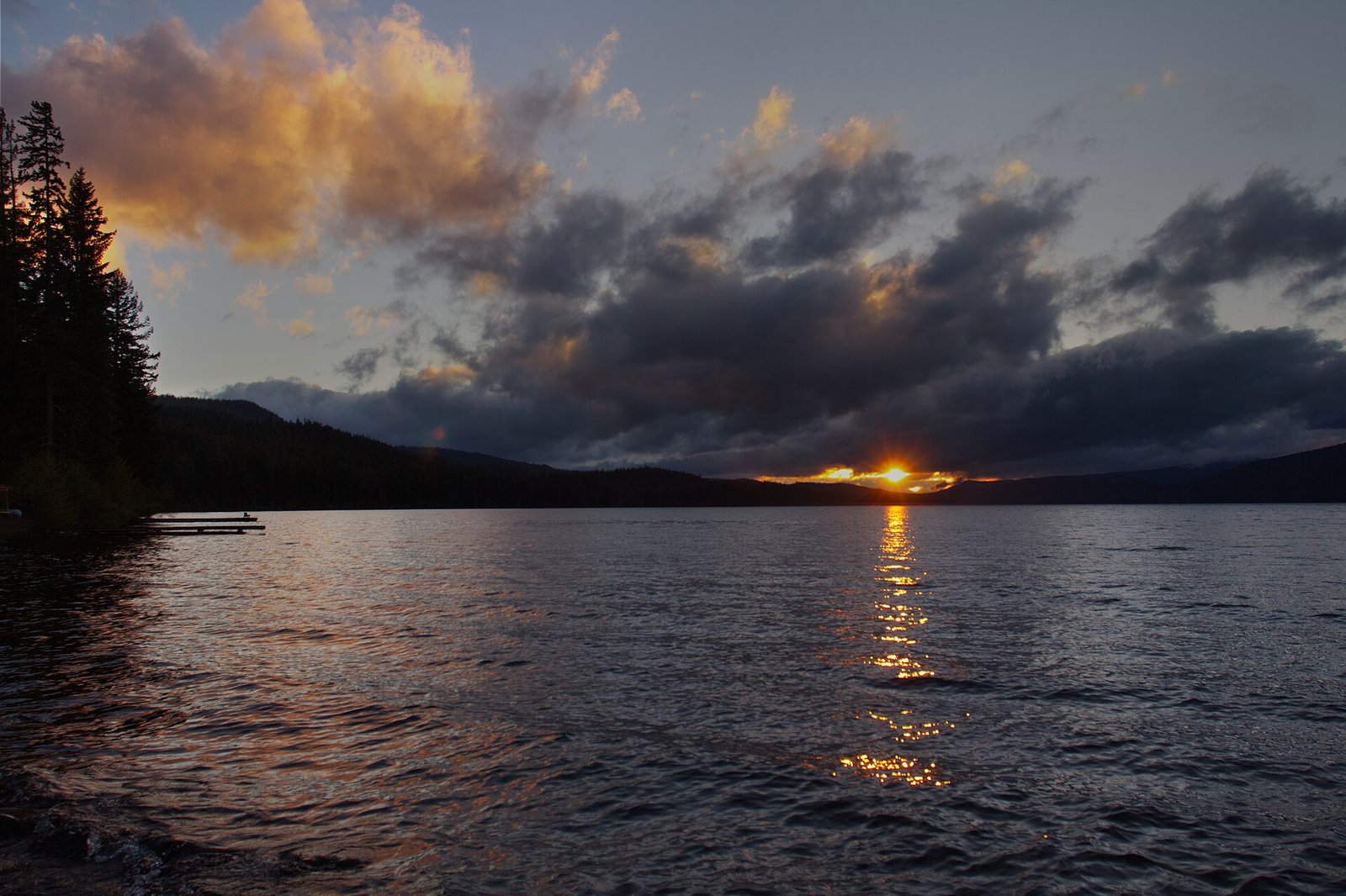 Sunset over Odell Lake