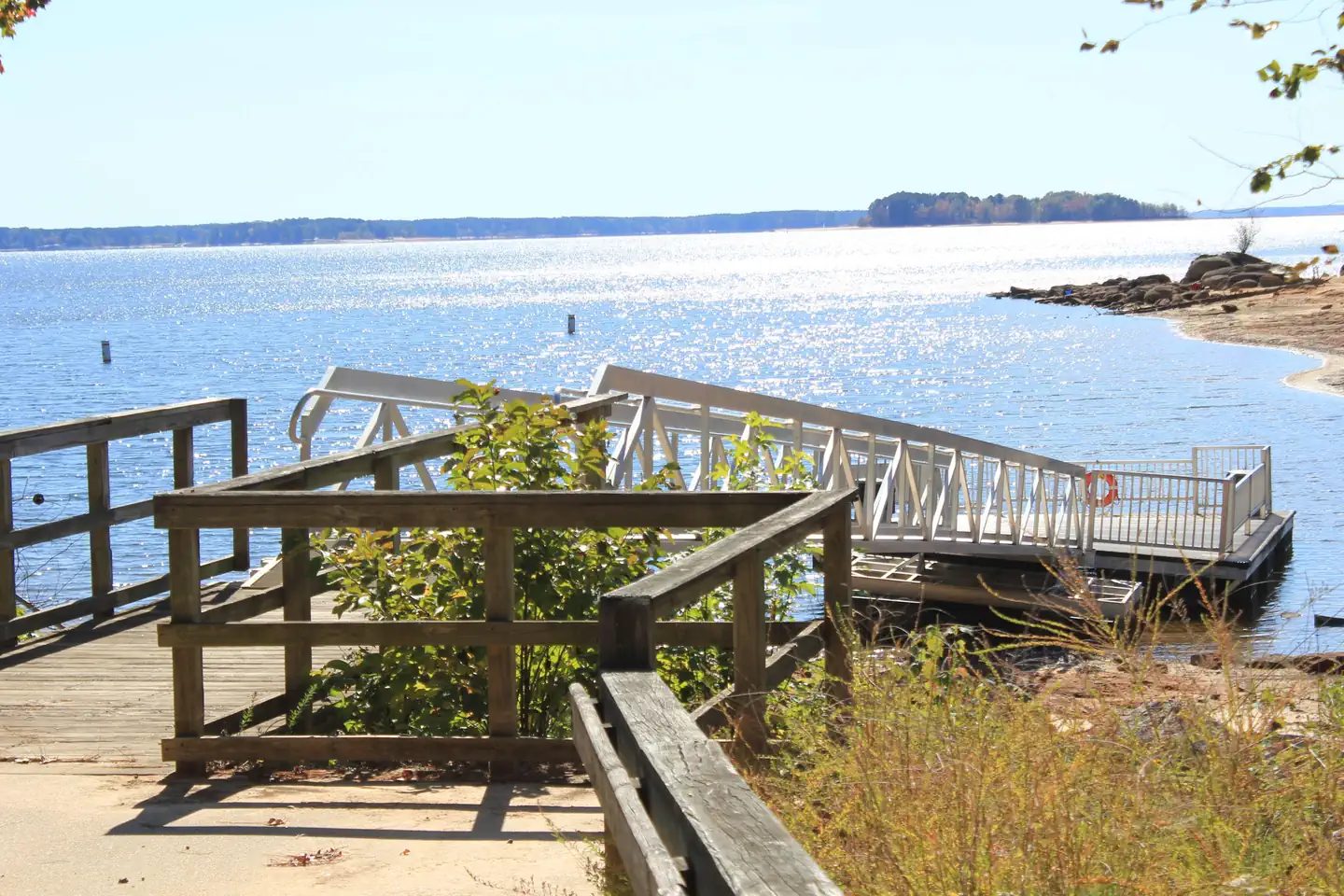 Welcome to North Bend Park! This is the Handicap Fishing Pier located beside the Osage Picnic Area. This fishing pier is handicap accessible