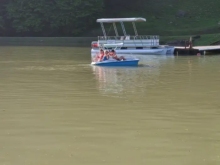 G. R. Freeman Campground has a private concessionaire with Boat rentals and more