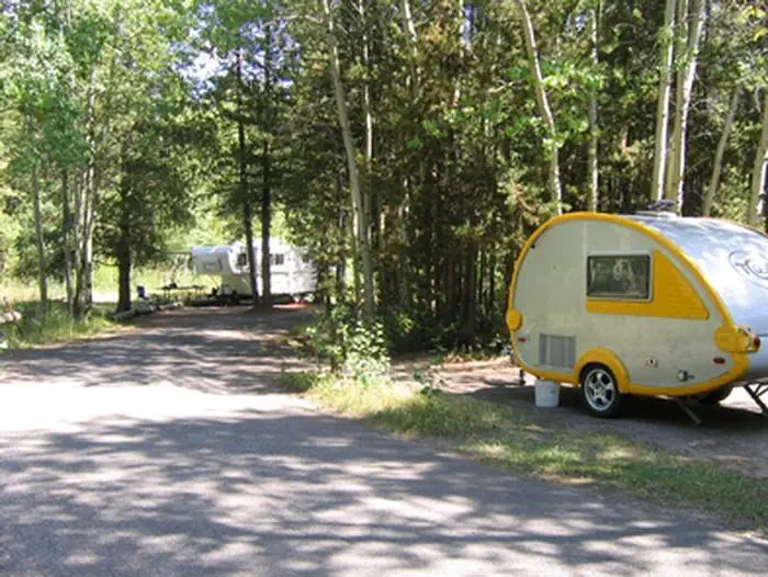 The campground offers camping for tents and dry camping for RVs
